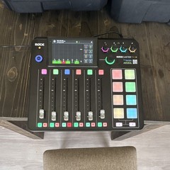 RØDE RØDECaster Pro II Desktop Compact Mixer, 4-Channel USB Interface, Phantom