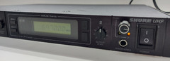 (Not for US use) Shure Dual Ch Wireless Microphone Receiver 692-716 MHz U4D-UB