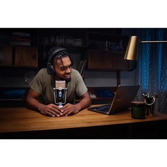 AKG Podcaster Essentials With Lyra USB Microphone and K371 Headphones LN