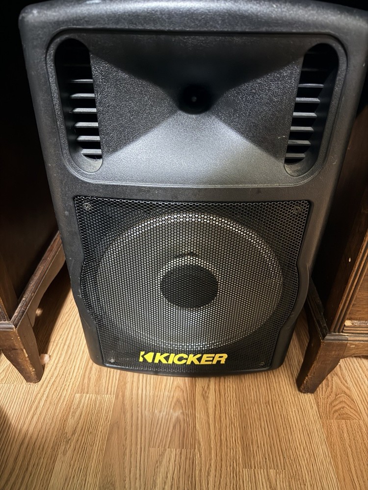 Kicker PBX-411238TL Powered PA Speaker 15in 300W RMS USB EQ RCA/1/4″