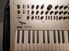 KORG minilogue POLYPHONIC ANALOGUE SYNTH Sound output OK w/case