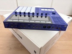 Native Instruments Maschine MK3 25th Anniversary Limited Edition Blue Controller