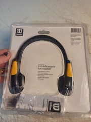 Vintage New Wilson Sports AM/FM Stereo Headphone Radio With Bass Boost WJR4R Rea
