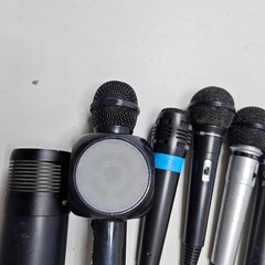 Lot of 10 Microphones – Untested, Signs of Use, Various Models
