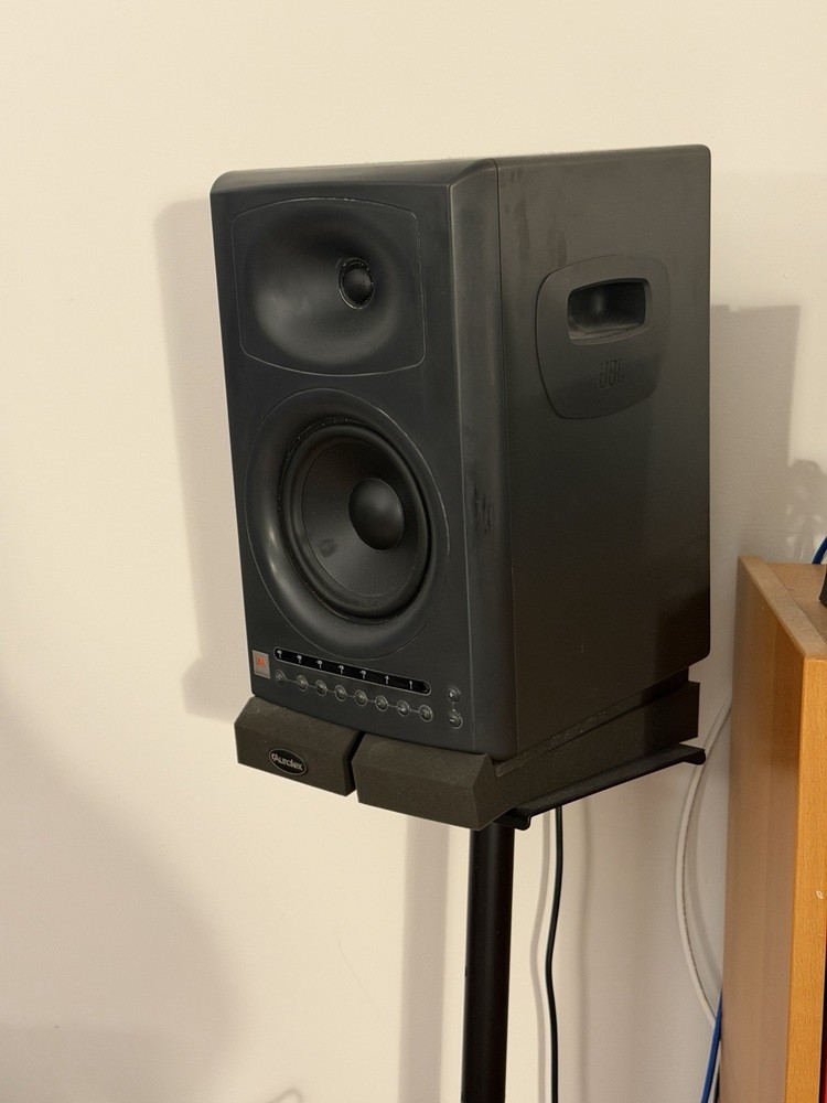 JBL LSR4326P Pair Of Speakers, Stands, Isolation Pads & LSR4300 Accessory Kit