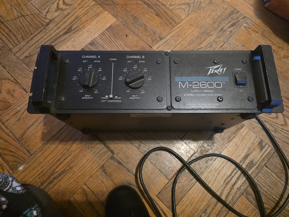 Peavey M-2600 Mark V Series Stereo Power Amplifier.