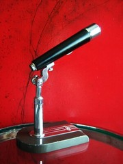 Vintage 1950’s Aiwa DM-8 Dynamic microphone w stand prop Olson Lafayette RCA # 2