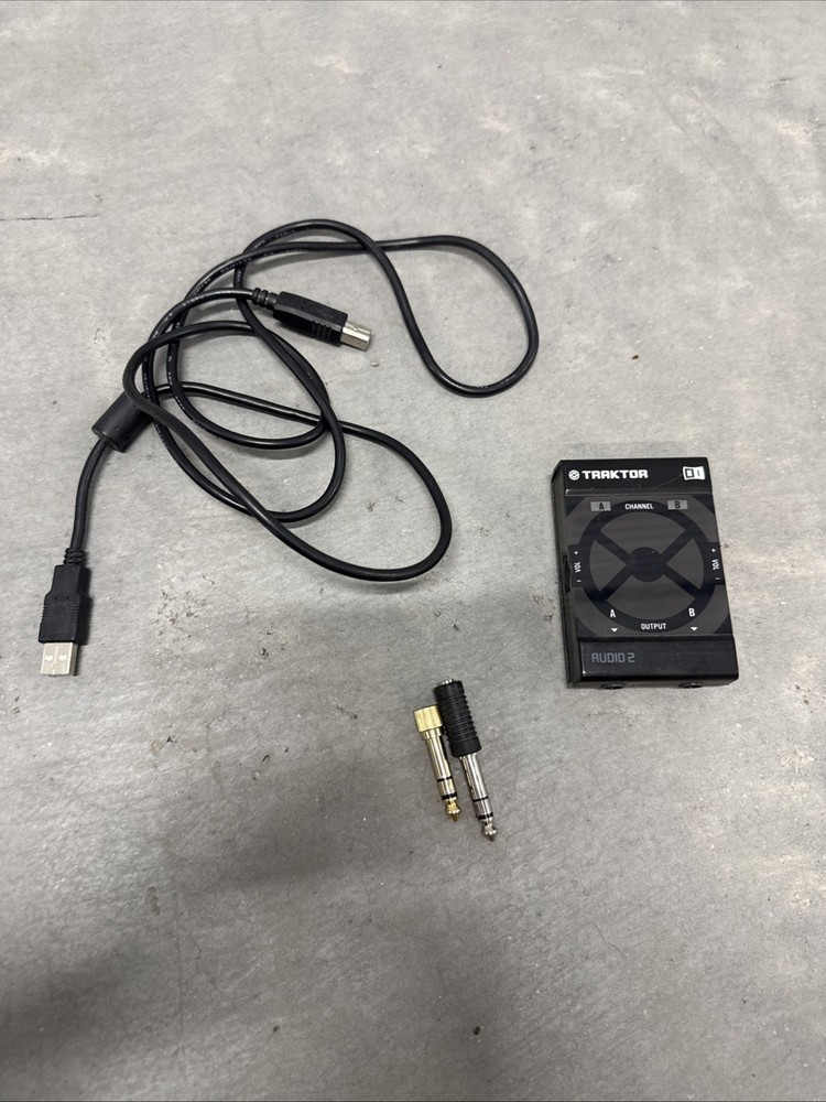 NATIVE INSTRUMENTS TRAKTOR AUDIO 2 DJ Interface