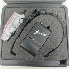Fender Passport Wireless Executive Kit UHF Headset and Lavalier Microphone