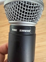 Shure L2 SM58 Dynamic Wireless Microphone (L2-AG) + OEM Holder *USED* POWERS ON!