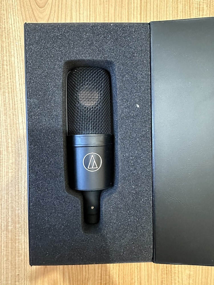Audio-Technica AT4040 Cardioid Condenser Microphone PERFECT CONDITION!