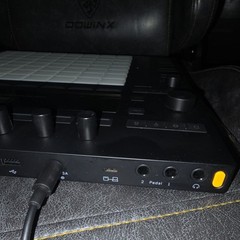 Ableton Push 3 Pad Controller w/ Display, Touch Strip, Rotary Encoders, MIDI I/O