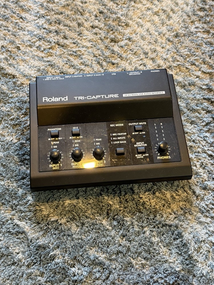 Roland UA-33 TRI-CAPTURE USB Audio Interface 24bit 96kHz Black UA33