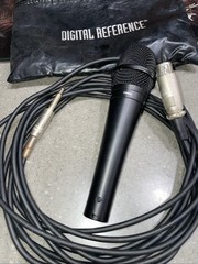 Digital Reference DRV200 Dynamic Lead Vocal Mic W/Cable Gig Bag