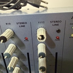 Alesis Multimix 12R Rack Mixer