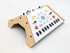 Dato Duo Synthesizer For Two Digital 10 Key w/ Built in Effects & More | White
