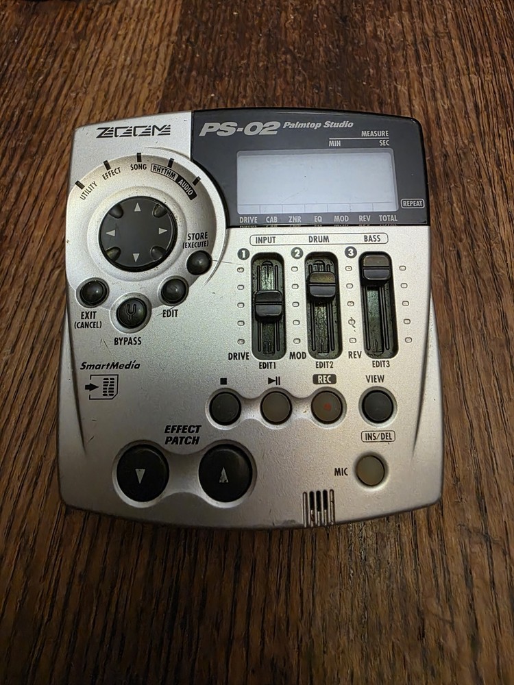 Zoom PS-02 Palmtop Studio Multitrack Recorder + Memory Card