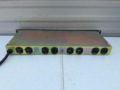 Furman PL-8 15 Amp Power Conditioner & Rack Illuminator