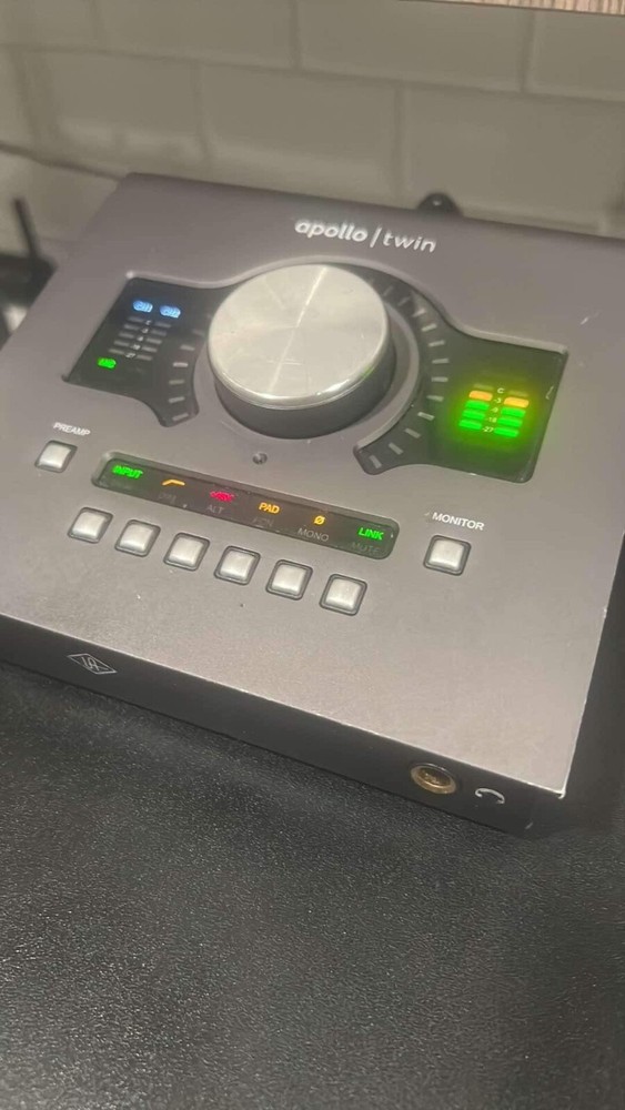 Universal Audio Apollo Twin Thunderbolt Audio Interface