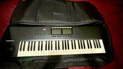 Komplete Kontrol S61 MK2 Keyboard MIDI Controller + Carrying Bag