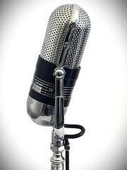 Rare Vintage 1960’s CALRAD VM-12 Velocity Ribbon Microphone, works great w/stand
