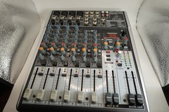 Behringer Xenyx X1204USB Mixer with USB and Effects