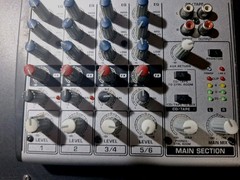 Behringer Mixer Audio Xenyx 802 8-input 2-bus Mixer British EQS