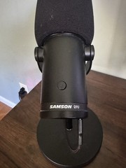Samson Q9U Dynamic Cardioid USB/XLR Desktop Mic w/ Stand, Black, Jack