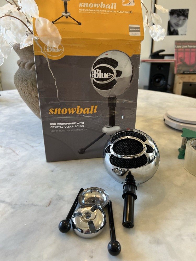 Blue Snowball Condenser Desktop Microphone USB Wired Plug and Play Untested