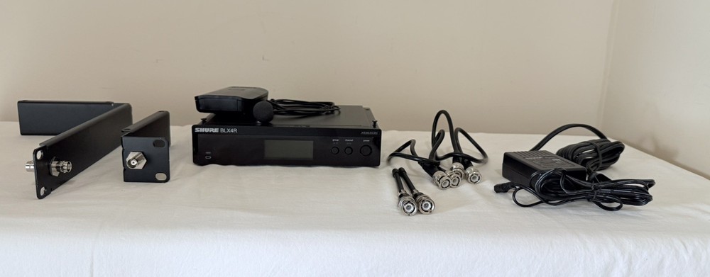 Tested-Shure BLX4R Wireless Mic System Rack Mnt. Receiver w/ Shure 93 Mic