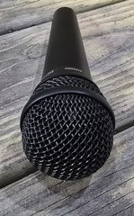 Behringer XM2000 Super Cardioid Microphone with Hard Plastic Case Untested