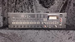 Yamaha DMP9-16 Digital Mixer 2 Multi-Effect Processors 50 Scene Memory Used