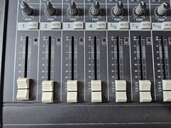 Mackie DFX12 12×2 Analog Mixer with Effects DFX-12 Mixing Console Pre-owned