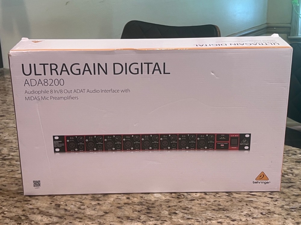Behringer Ultragain Digital ADA8200 Audiophile 8 In/8 Out ADAT Audio Interface