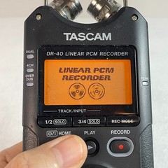 TASCAM DR-40 Portable Recorder – Powers On – Untested Beyond Basic Functions