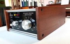 Classic DBX 118 Dynamic Range Enhancer & Manual, in mighty-fine condition