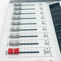 Zoom R16 Portable Multitrack Recorder Controller and Interface Good Condition