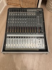 Mackie Onyx 1620 16-Channel Analog Mixer, 4-Bus, 48V Phantom, 3-Band EQ