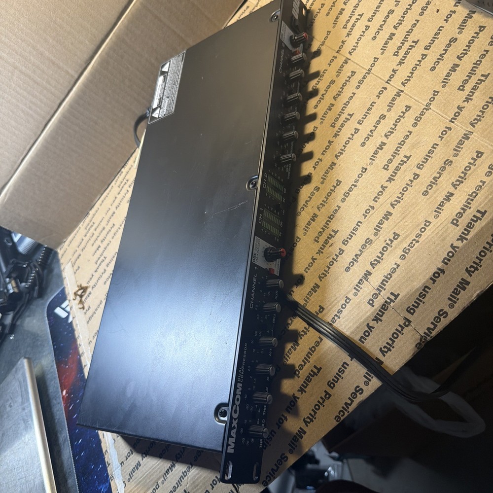 BBE MaxCom Dual Channel Compressor/Limiter/Gate w/ Power Cord