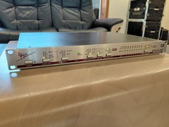 Apogee Rosetta 800 8-channel 24 bit – 192 kHz, AD/DA Converters w/ exp. cards
