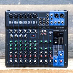 Yamaha MG12XUK Mixing Console 12-Channel 6 Mic/12 Line Inputs Audio USB Mixer