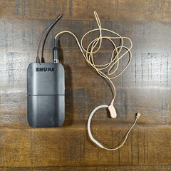 Shure BLX1 H9 wireless transmitter + Microflex earset microphone MX153T/O-TQG