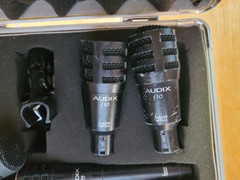 Drum Mic Kit: 2x Audix f15 + 3x Audix f10 + 2x Sennheiser e604 w/ Case & Clips