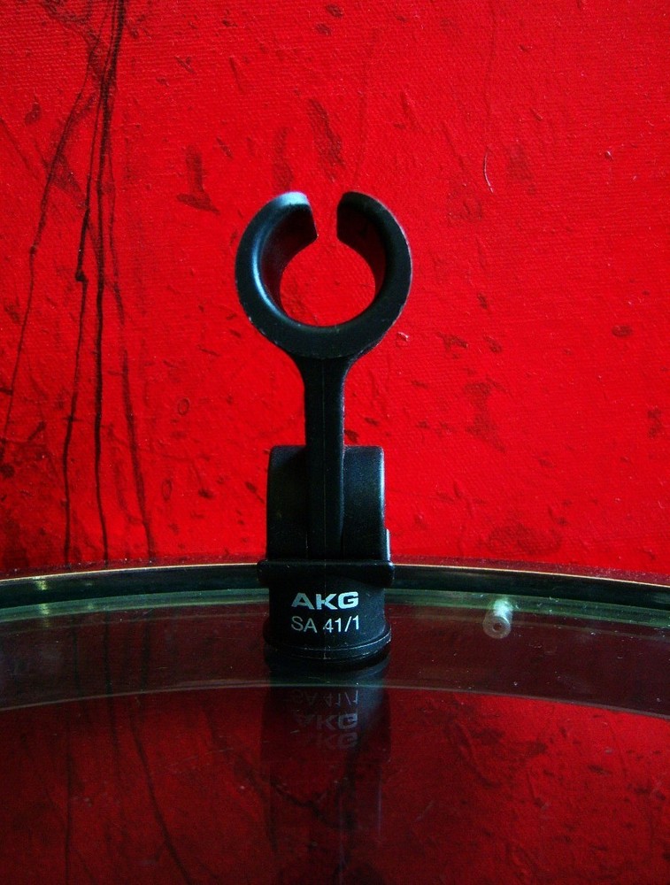 Vintage 1970’s AKG SA-41/1 microphone clip medium diameter plastic used # 6