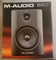 M-Audio BX5 Carbon Speaker – Next-Generation 70-Watt Bi-Amplified Studio Single
