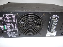 QSC ISA 450 ISA Series 2-Ch Professional Power Amplifier 260-W/Ch @ 8-OHMS