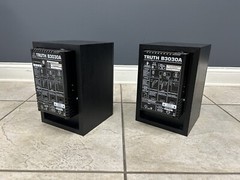 Behringer TRUTH B3030A 2-Way Active Studio Monitors w/ Kevlar Woofer & Tweeter