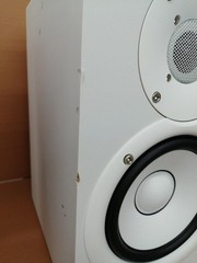 YAMAHA HS5 Powered Studio Monitor Speaker White Pair w/ Cable Tested TB01 6.0/PC
