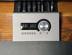 Universal Audio Apollo x4 Thunderbolt Desktop Audio Interface