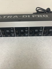 Behringer Ultra-DI Pro DI800 Phantom Powered 8-Channel Direct Box